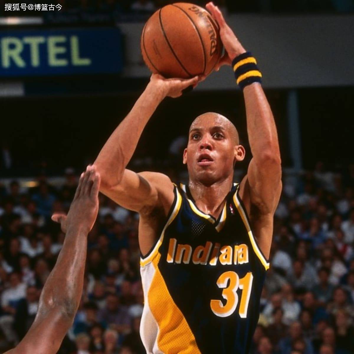 并通过特别 并通过特别