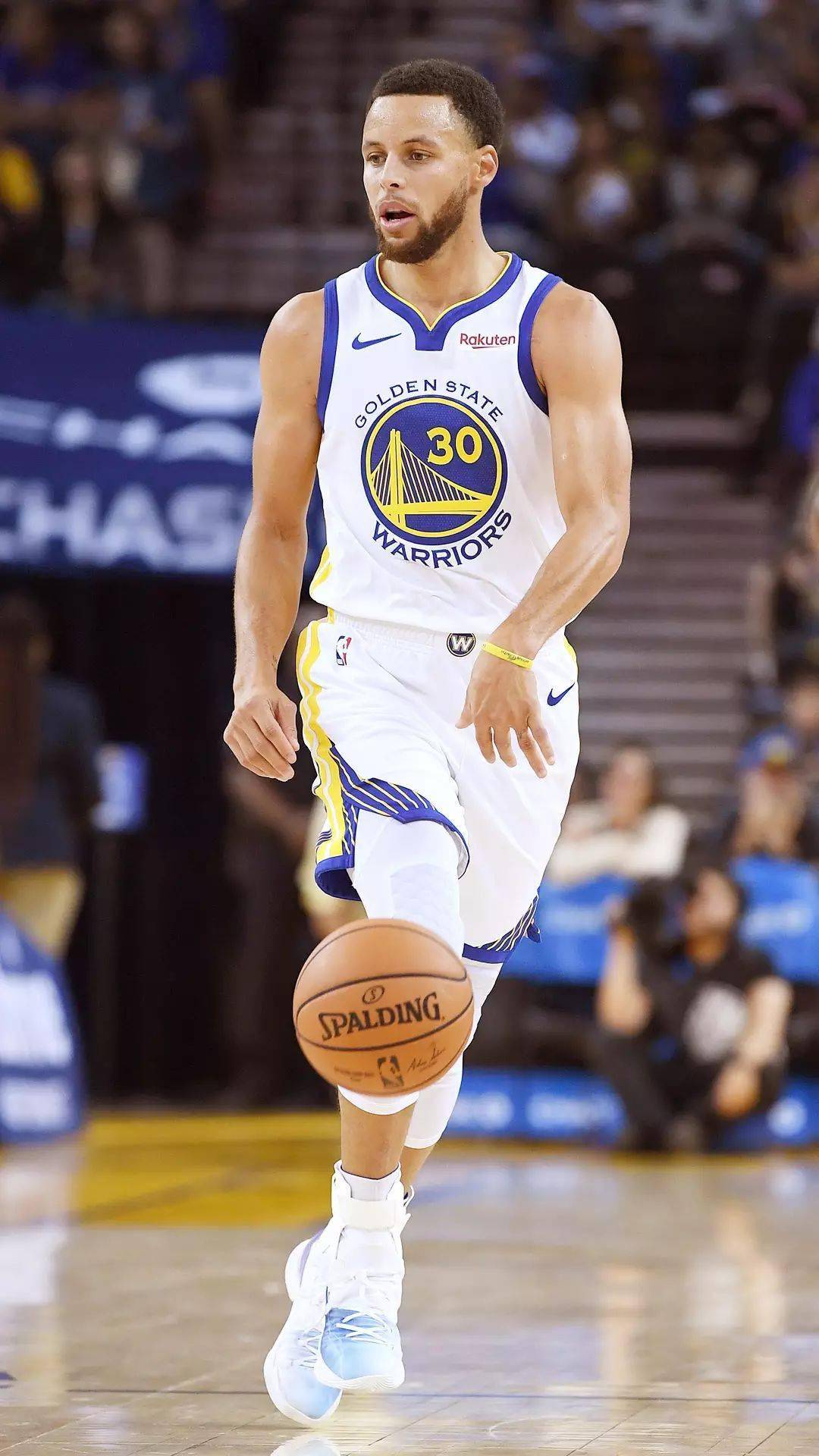 湖人5换1 湖人5换1